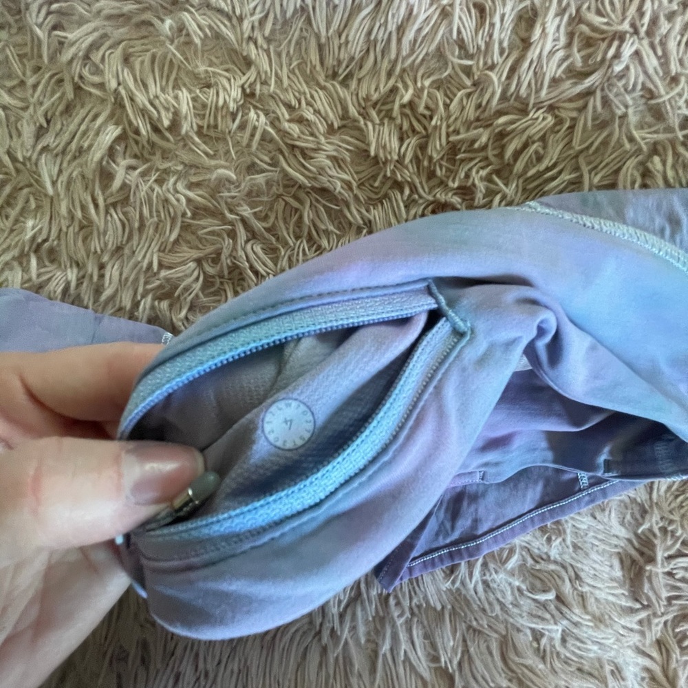 Lululemon shorts and ivviva tank - Picture 4 of 7
